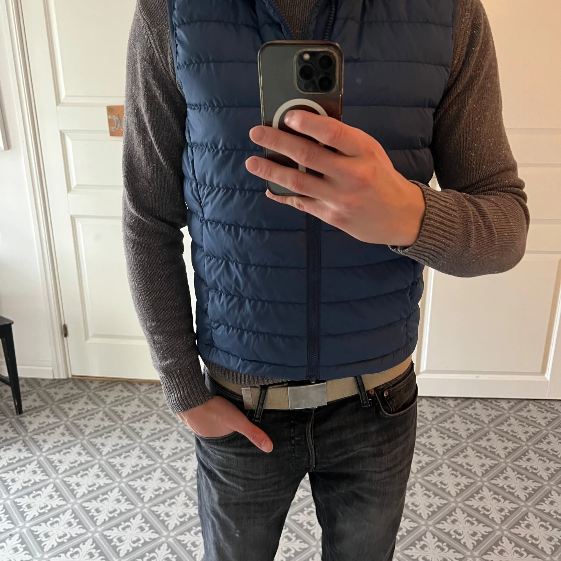 Blå dunväst från Dressmann - 93