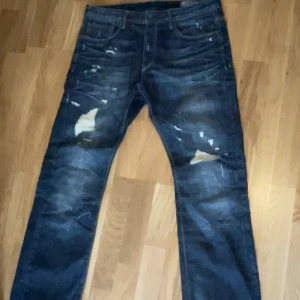Vintage jeans okänt märke  - Tjena säljer dem här jeansen, dem var min farshas för många år sedan okänt märke måtten är: W36 L34