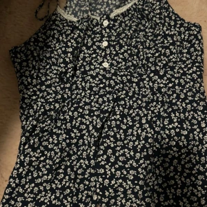 Gulligt linne  - Ett oanvänt linne ifrån SHEIN. 