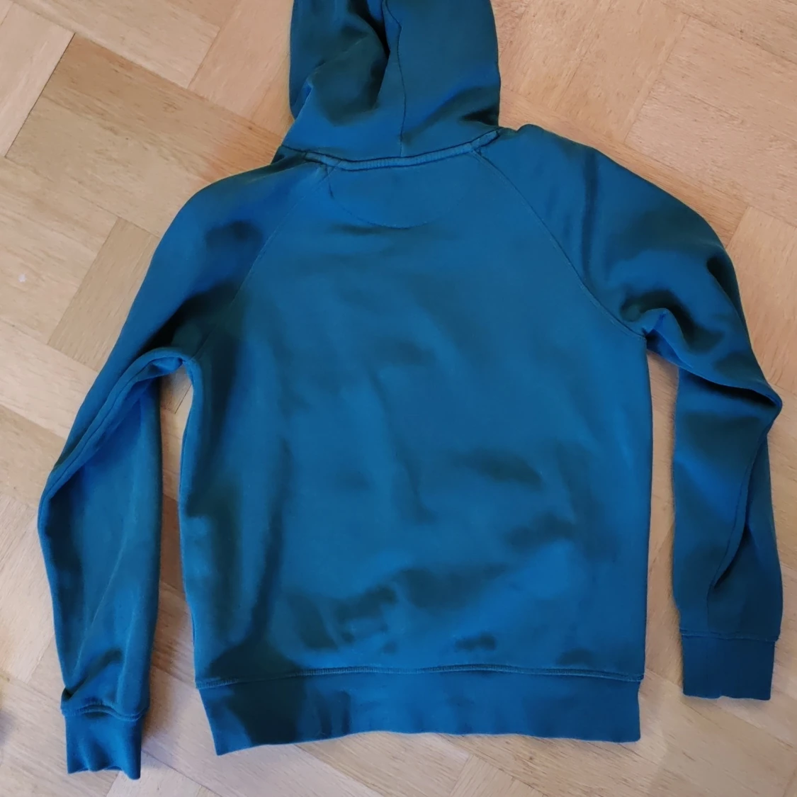 Grön hoodie från GANT - 91