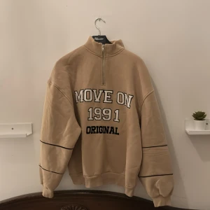 Beige myströja - Mysig beige tröja