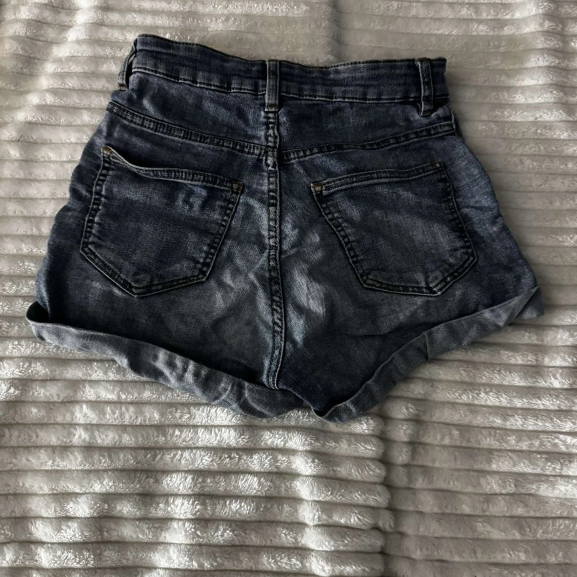 Blå jeansshorts - 90