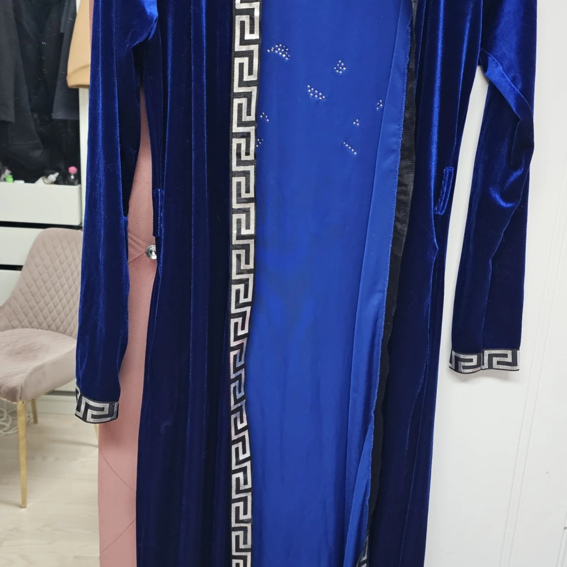 Blå långklänning med mönster - 90