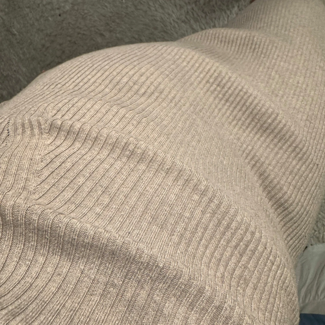 Beige ribbad klänning - 90