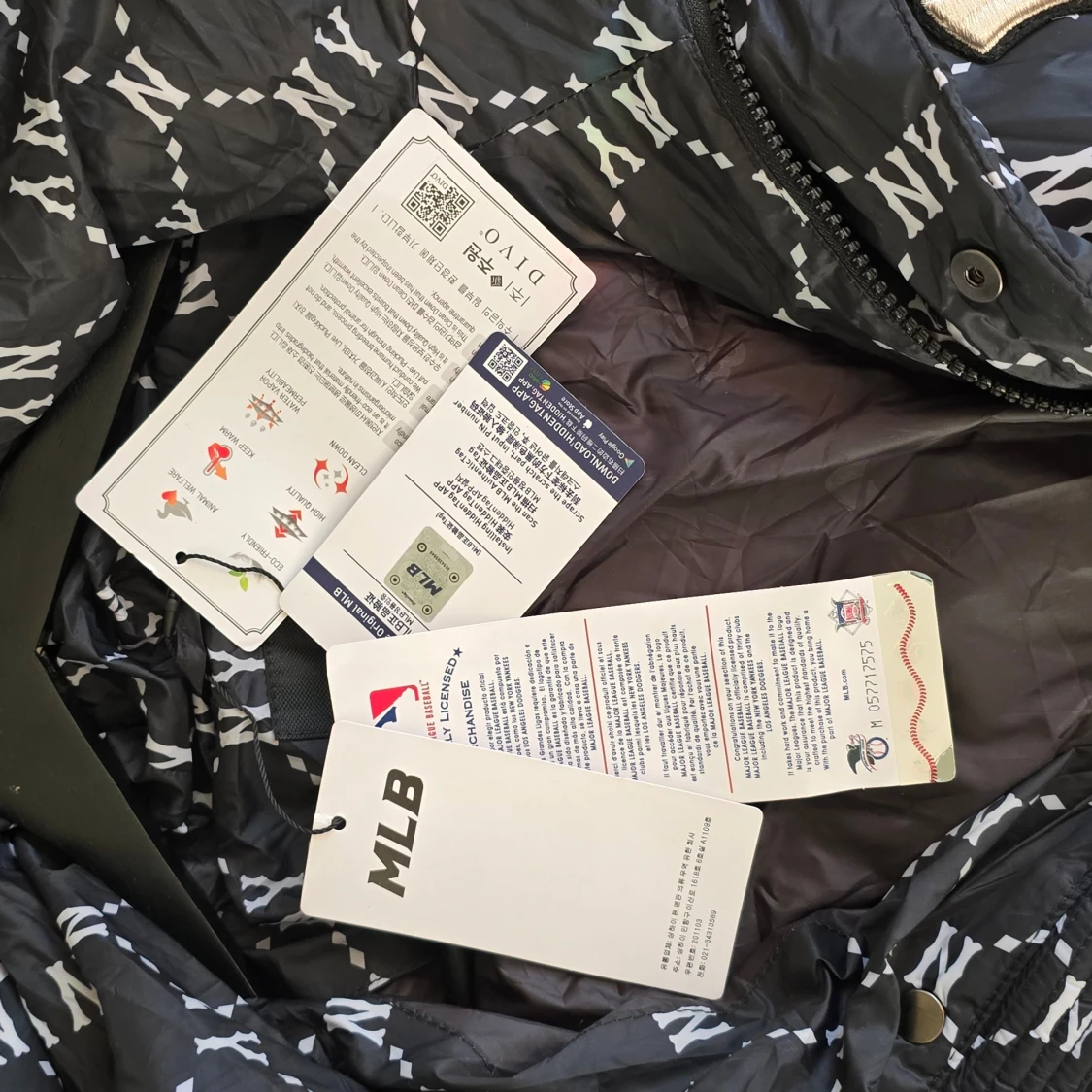 Svart pufferjacka från MLB - XL size  - 91