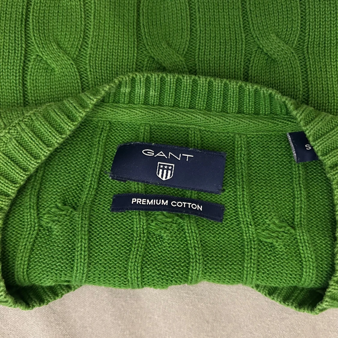 Grön stickad tröja från GANT - 90