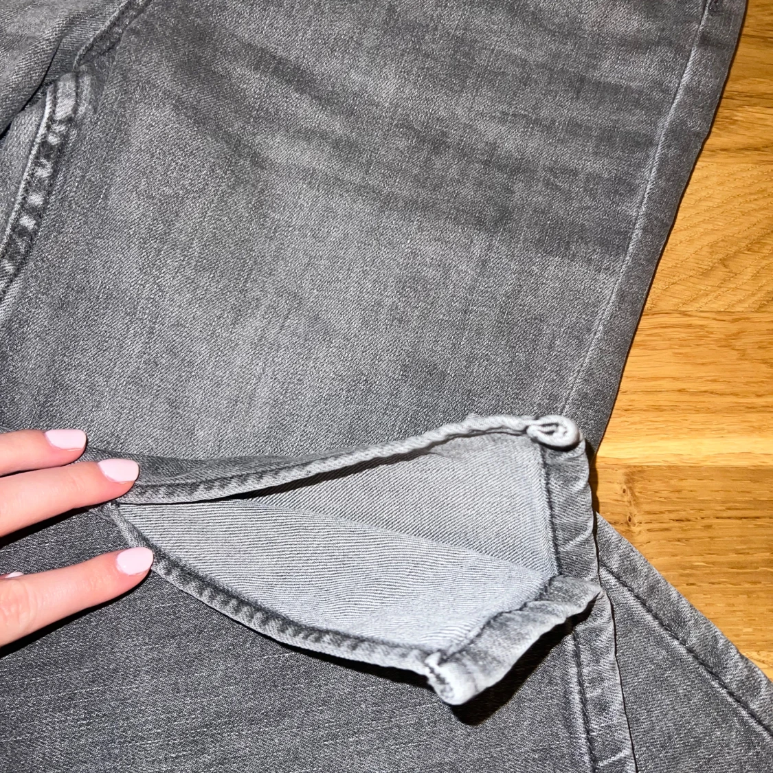 Grå jeans i mycket bra skick - 91