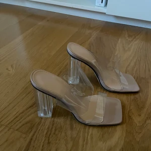 Klackar - Jätte fina klackar som är i väldigt fint skick