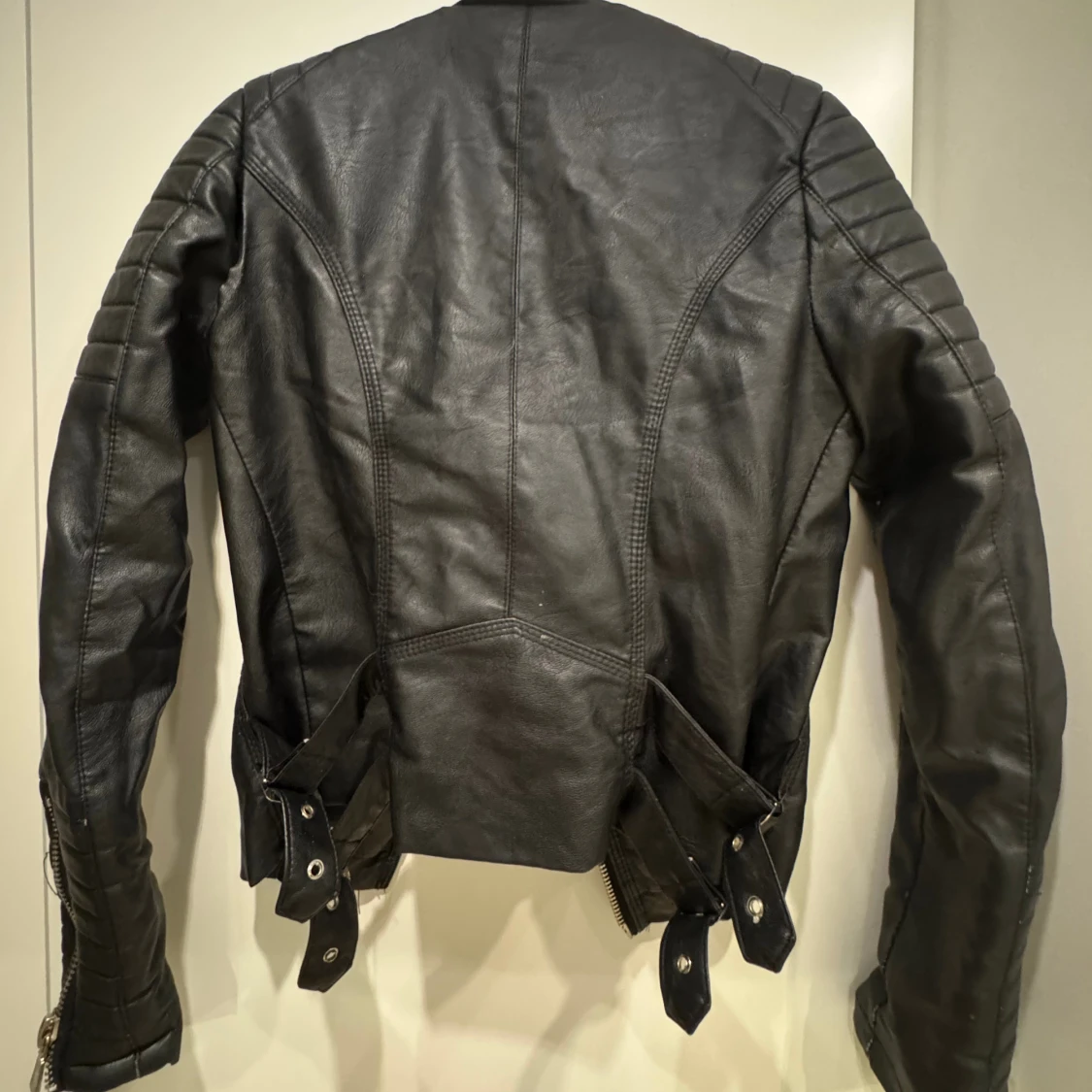 Skinnjacka från Chiquelle - 30