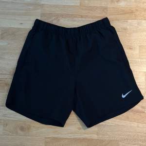 Nike träningskorts - nyskick