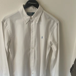 Ralph lauren skjorta - Ralph lauren skjorta skick 10-10 nästan aldrig andvänd