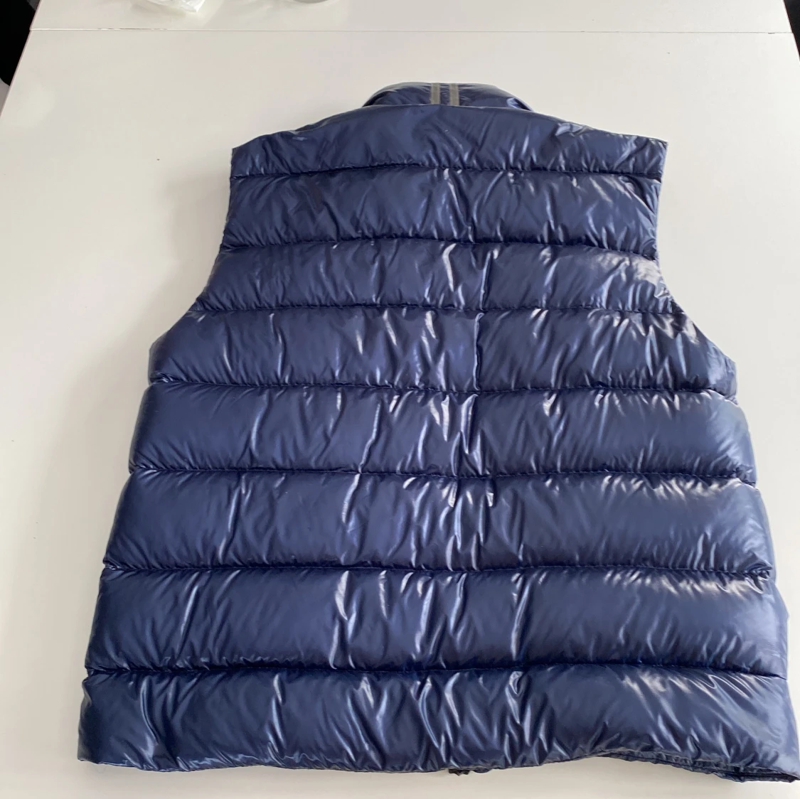 Canada Goose navy blue gloss down vest - 92