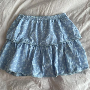 Fin kjol i gott skick  - En fin kjol i gott skick