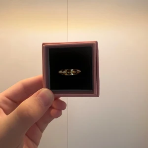 Edbald Peak Ring - Edbald Peak Ring i den smala modellen, använda fåtal gånger💖