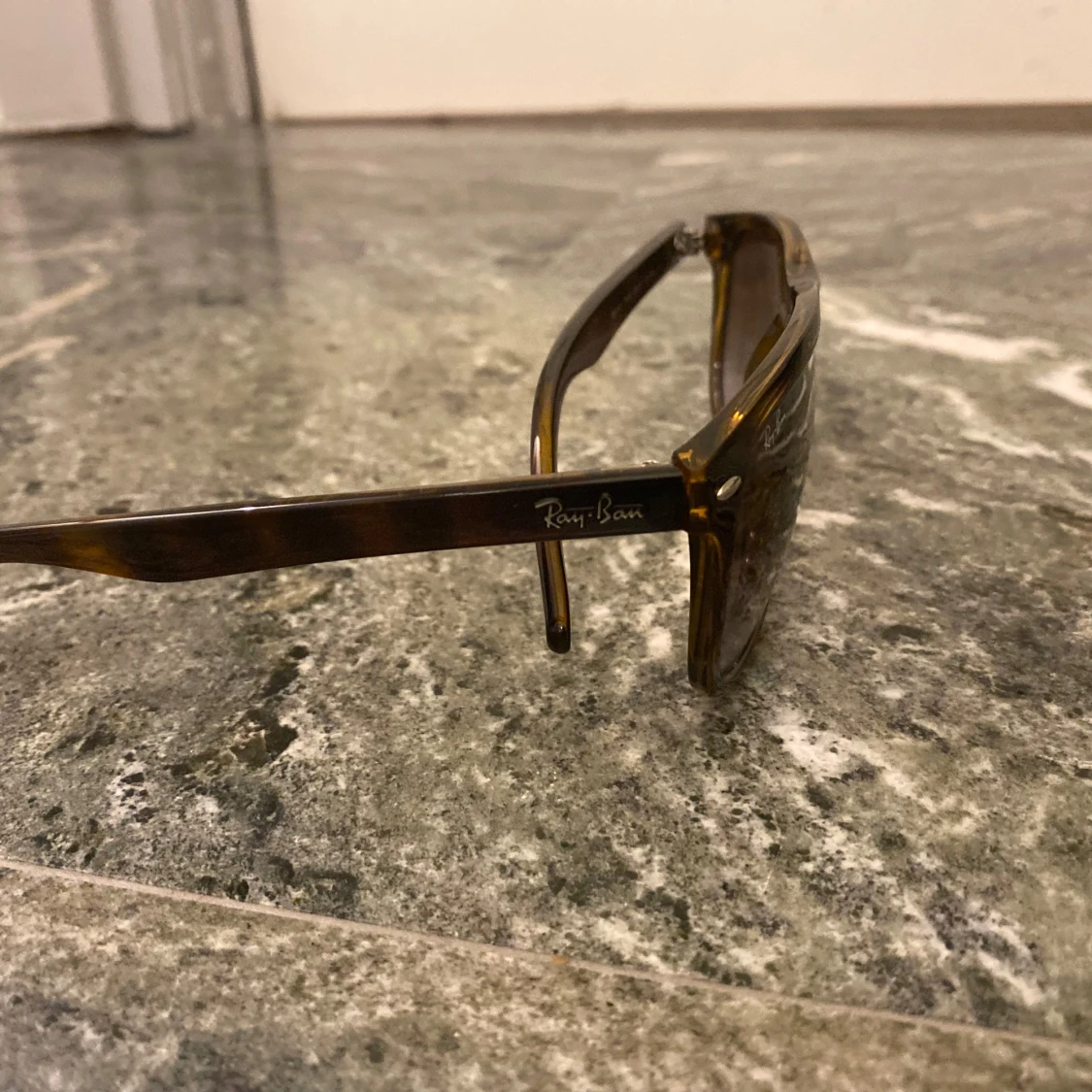 Solglasögon från Ray-Ban - 90