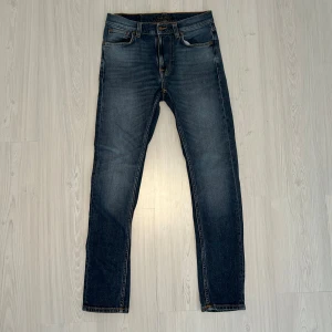 Nudie Jeans  - Tja säljer nu ett par Nudie Jeans i modellen Lean Dean för endast 459kr! Strl W28. Pris är ej hugget i sten, hör av er i dm vid funderingar 🙌