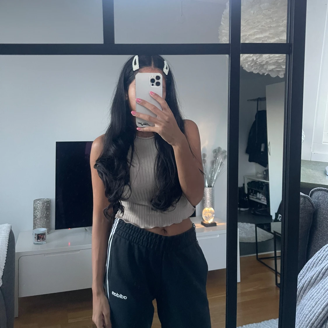 Ribbad topp och/eller Adidasbyxor 