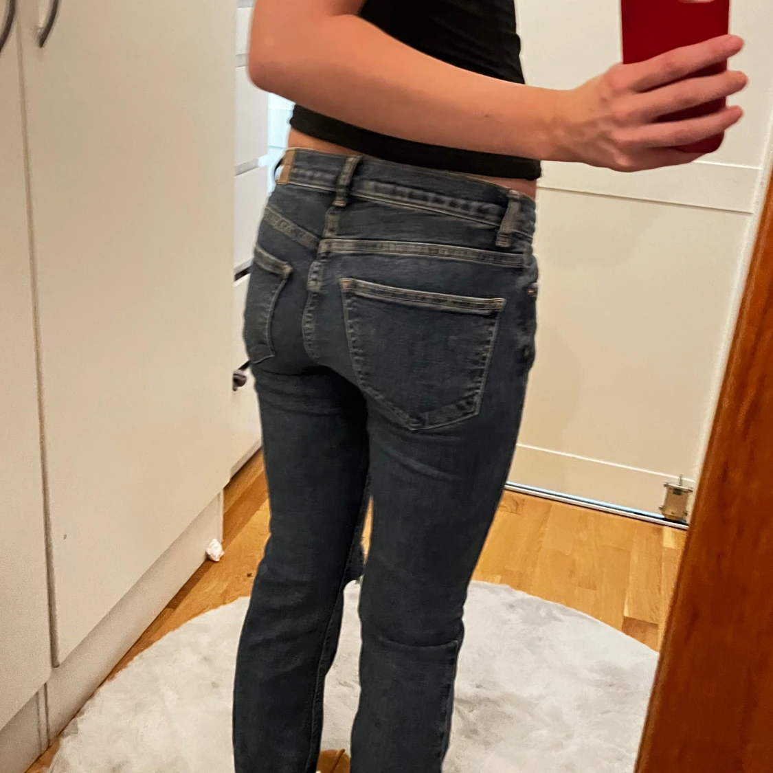 Jeans med hål  - 90