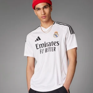 Real Madrid t-shirts St L - Oanvänd Real Madrid t-shirts L.