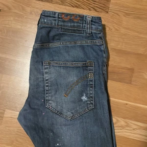 Dondup jeans! - Strl 32. Skick 10/10!  Skriv ifall ni har funderingar!