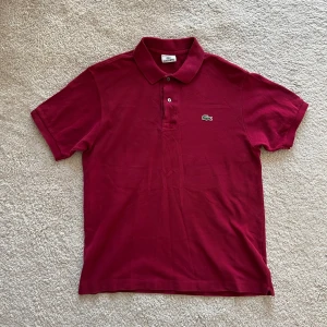 Lacoste Piké - Lacoste Piké | Skick 8/10 | Stl 4, Small | Nypris 999kr, mitt pris 149kr | MvH Wiggo