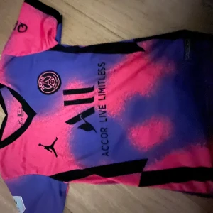 Fotbolls tröja  - Fotbolls tröjor för barn 