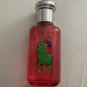 Ralph lauren parfym - Säljer denna parfym då den ej kommit till användning. Bara luktat på🌸