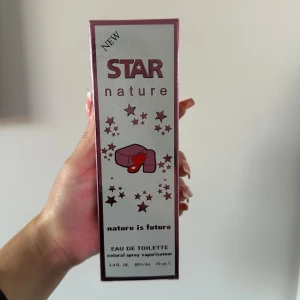 Star nature parfym - Säljer min oanvända parfym i lukten bubble Gum. Luktar väldigt gott och söt💕