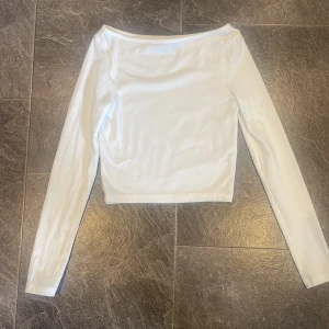 Vit tröja - Jätte bra skick då jag knappt använt den 💞