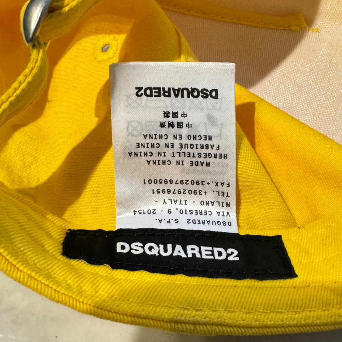 Gul keps från Dsquared2 - 90