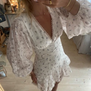 Klänning  - SUPERSNYGG VERKLIGEN❣️❣️