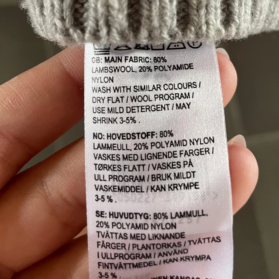 Grå ull tröja - 92