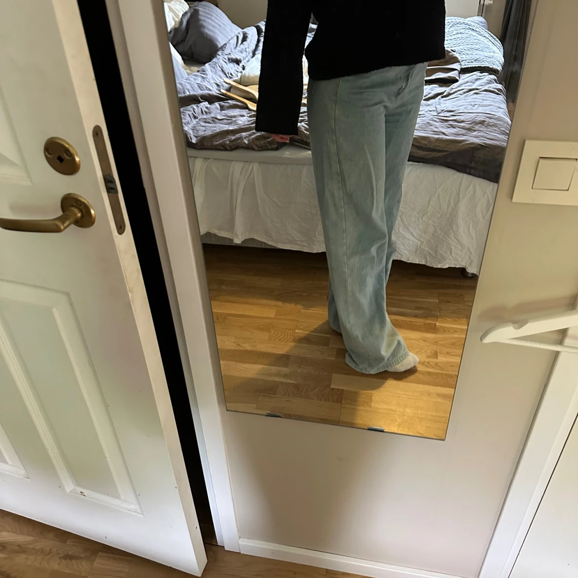 Ljusblåa jeans  - 90