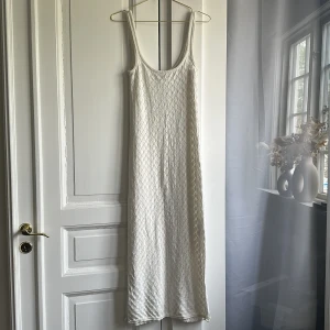 Strandklänning - Strandklänning i storlek S från Gina Tricot. Använd en gång. 