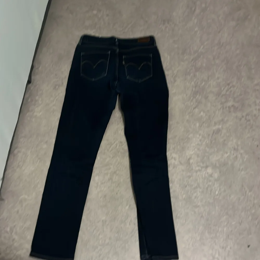 Skulle säga att de är lite skinny . Jeans & Byxor.