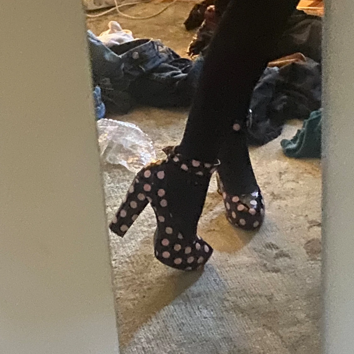 Prickiga klackar - 93