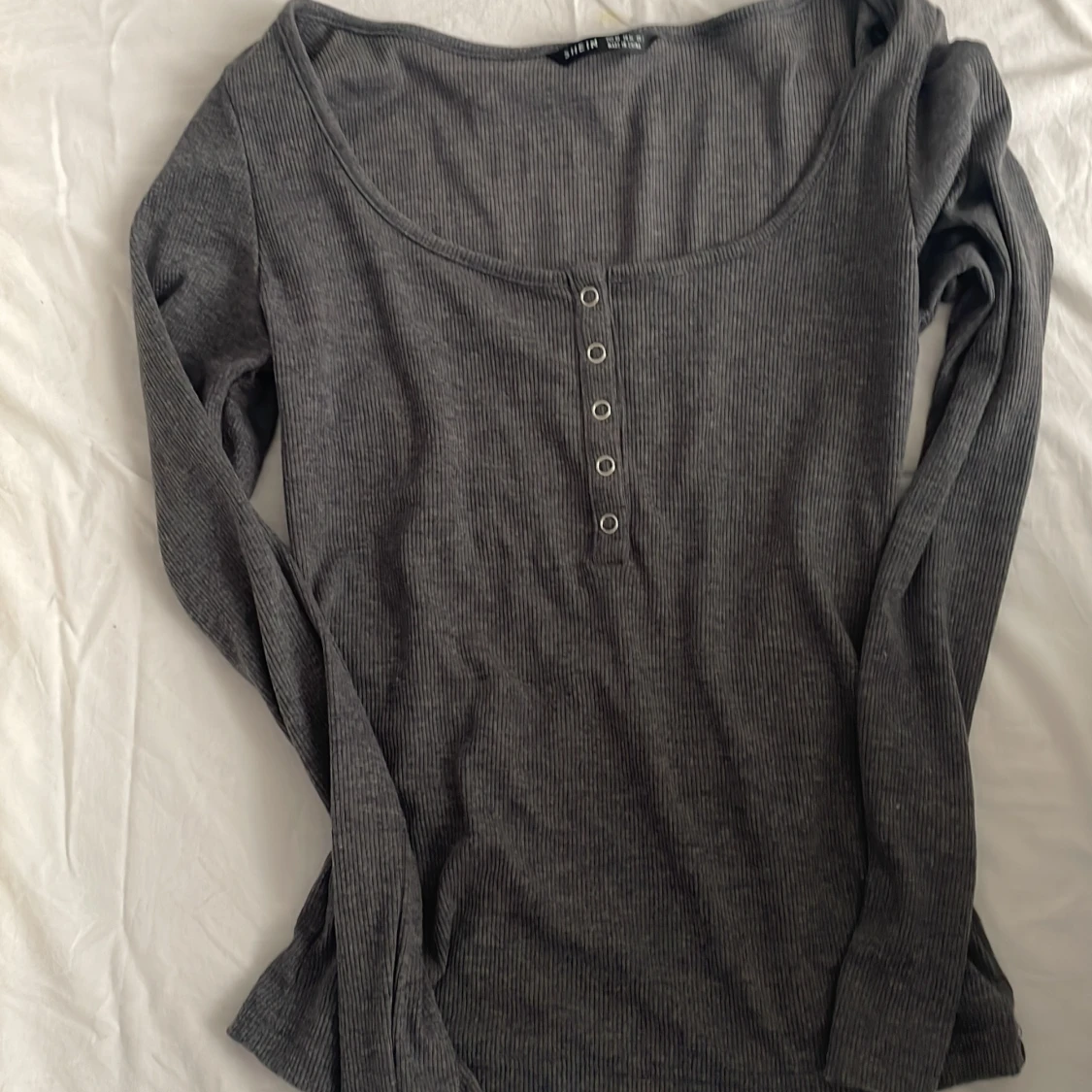 Söt grå tröja - 91