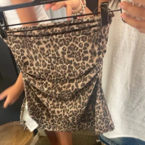 Leopard topp - Säljer nu denna topp ifrån pull & bear💕