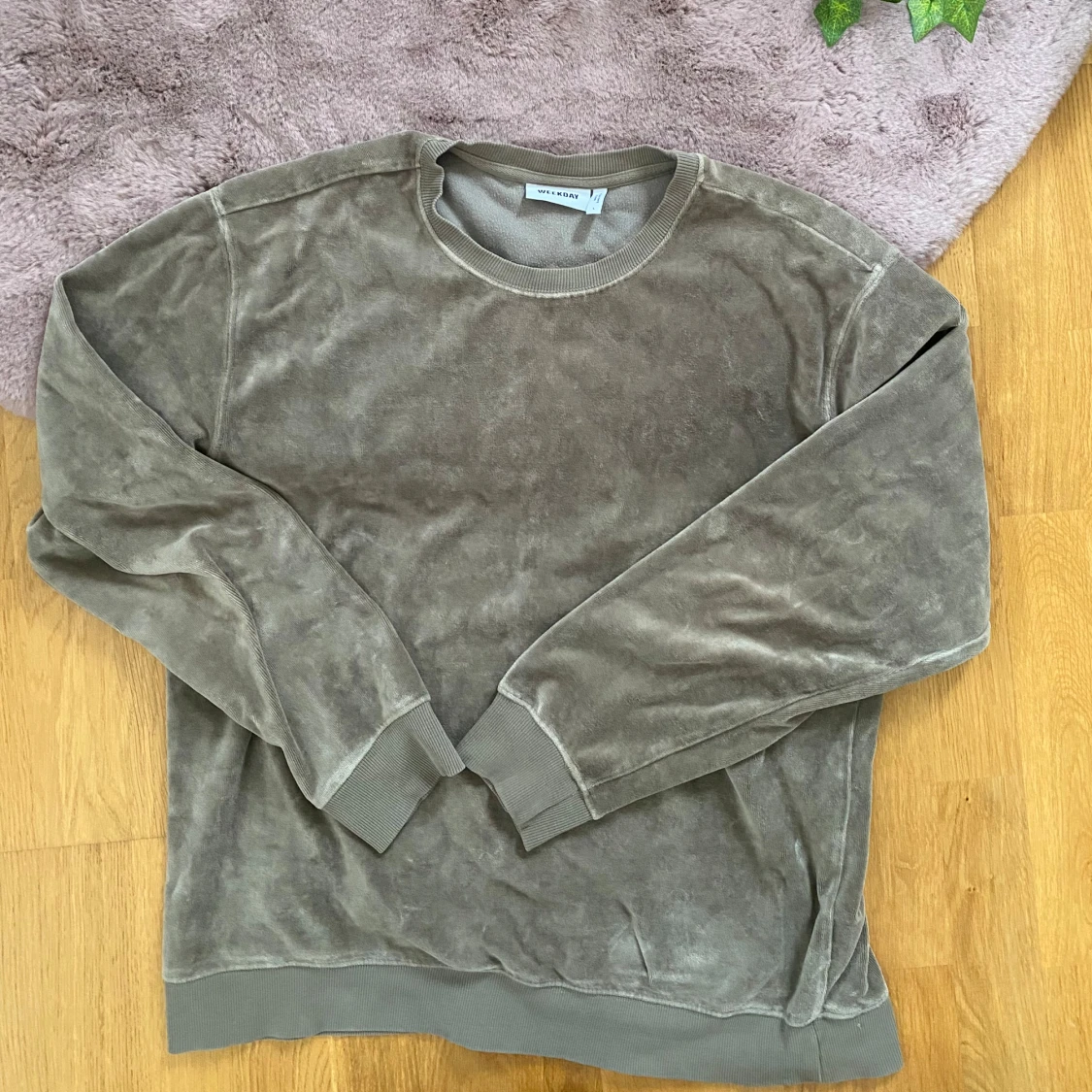 Weekday Grön Sweatshirt 