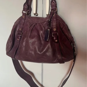 Marc Jacobs väska - Perfekt väska till skolan ✨✨ i vintage stil