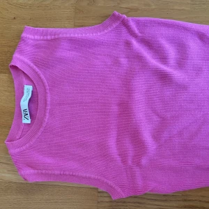 Pink Zara top - New  Good quality 