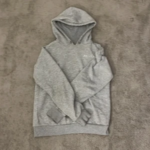 Ma cherie hoodie😻😻😻 - Jättefin och gosig hoodie från Gina Tricot😻skriver om ni har några frågor❤️