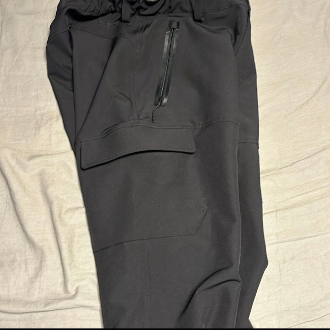 Svarta cargopants från Everest - 91