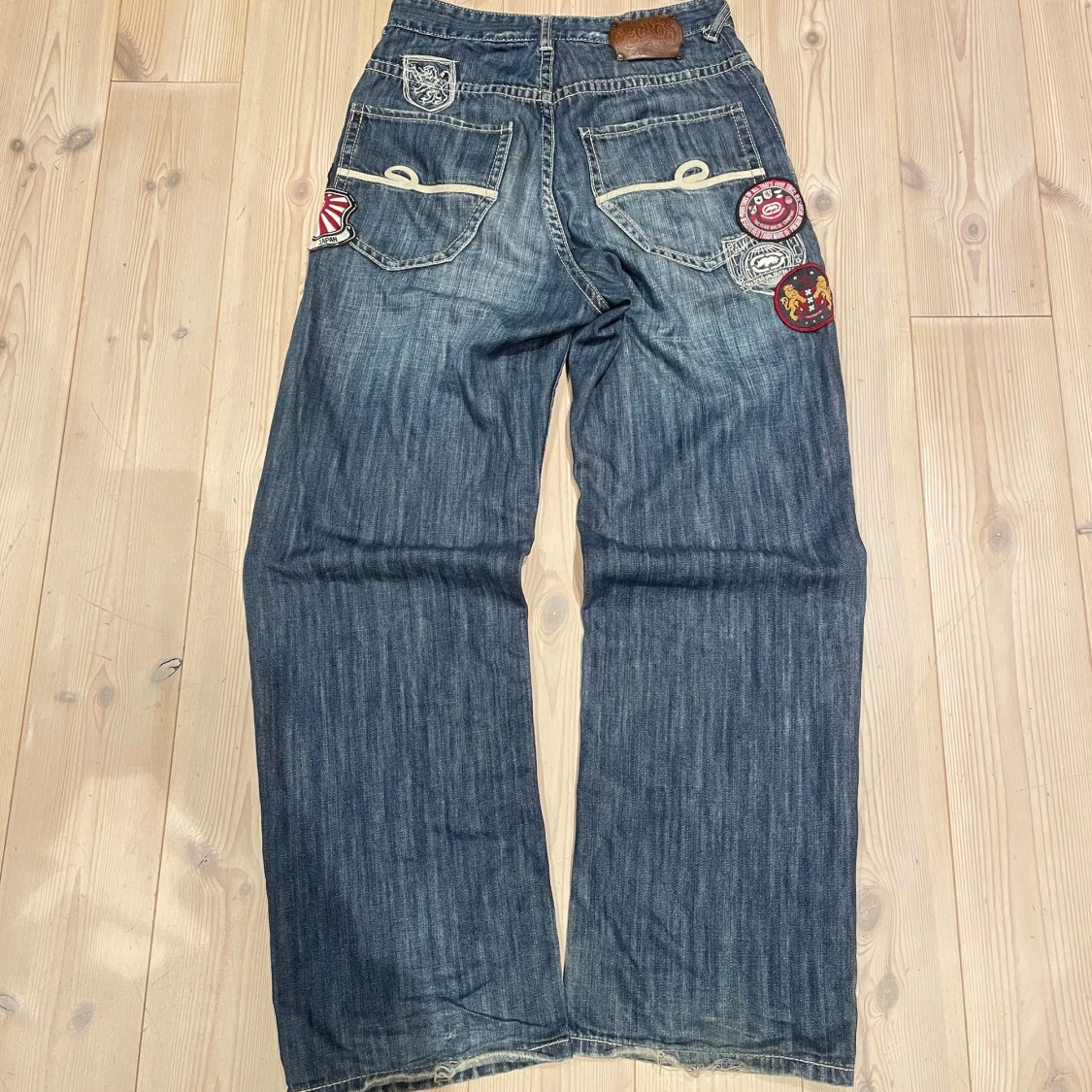 Eckō embroidered jeans