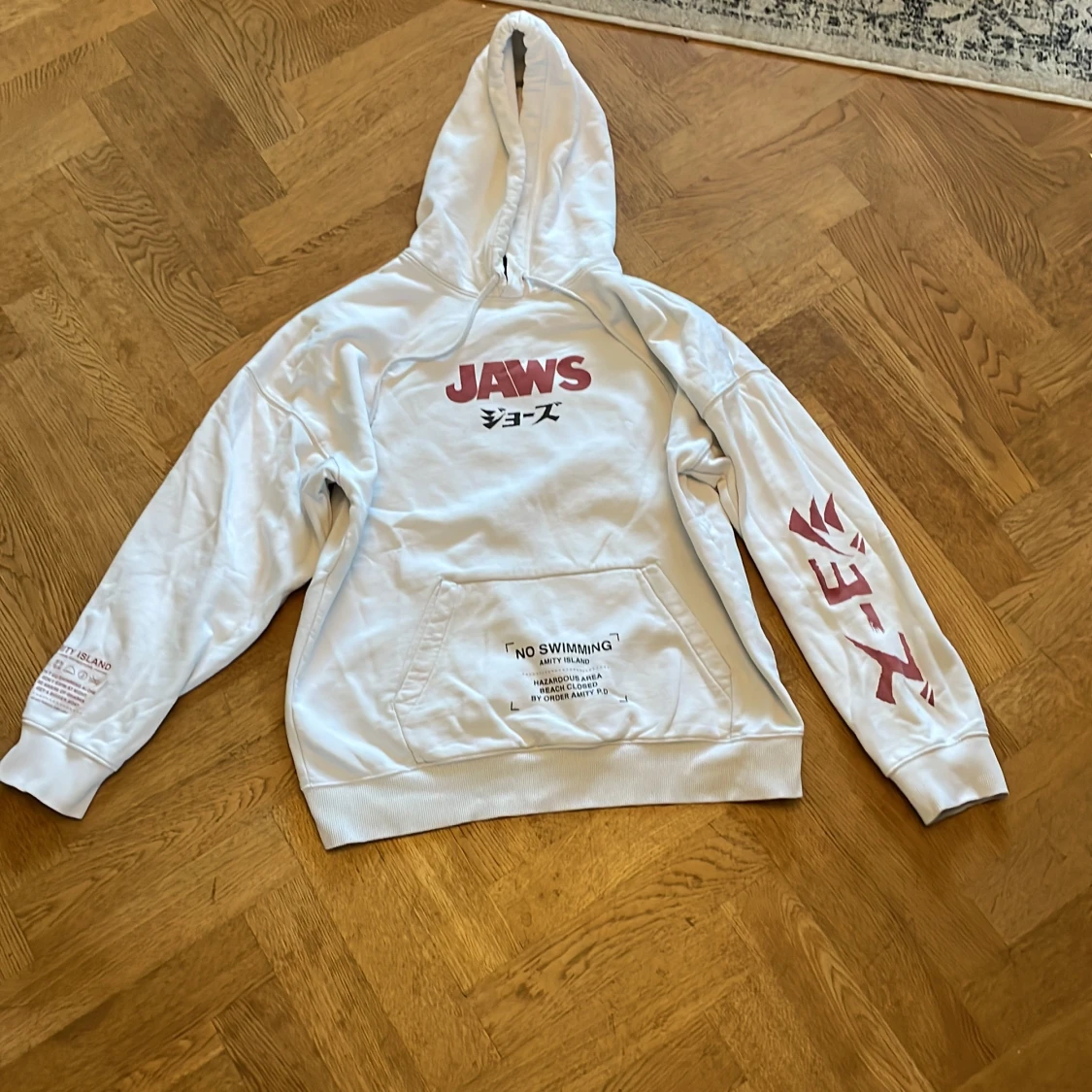 Hoodie, JAWS