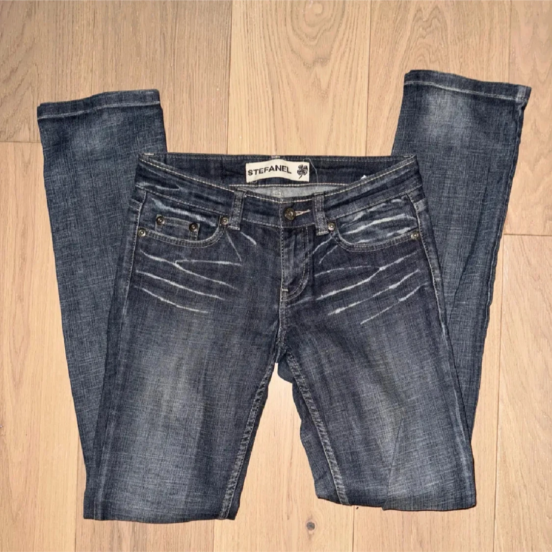 Mörkblå jeans från Stefanel - 90