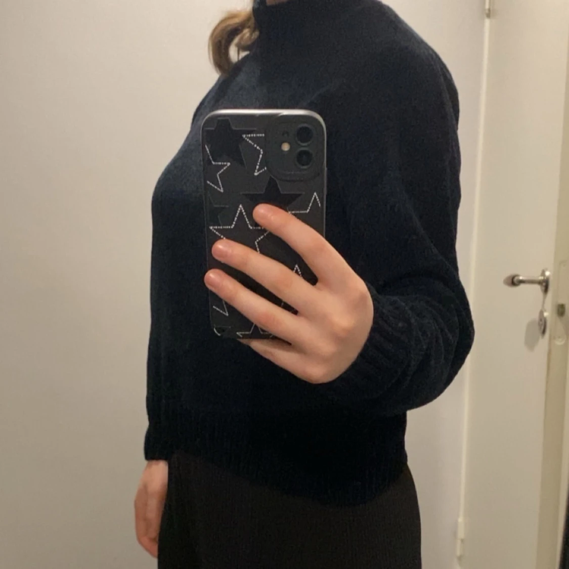 Mörkgrå stickad tröja