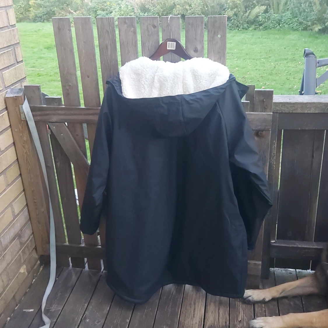 Svart jacka med foder från Strova - 90