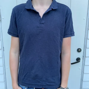 J. Lindberg piké  - Tja | säljer denna sjukt snygga piké för endast 129!