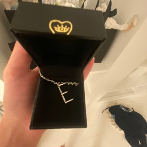 Maria Nilsdotter halsband i e - Fin